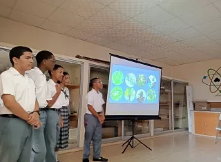 Estudiantes presentan recomendaciones para el cuidado de lago artificial 