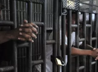 484 presos pa´ la calle por rebaja de pena ¡Jingle Bell! 