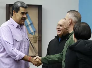 Maduro: EE.UU. crea una 'realidad virtual' para robar recursos a Venezuela