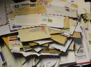 Después de cuatro siglos el servicio postal danés dejará de repartir cartas