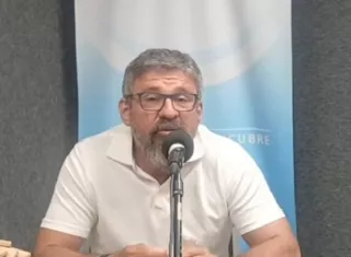 el obispo de Colón y Guna Yala, monseñor Manuel Ochogavía, desea días mejores para Colón. Foto. Diómedes Sánchez