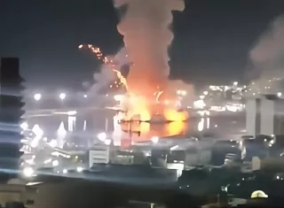 EE.UU. bombardea bases en Caracas; Petro pide reunión de urgencia de la ONU