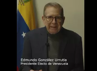 Edmundo González exige liberar a los presos políticas tras caída de Maduro