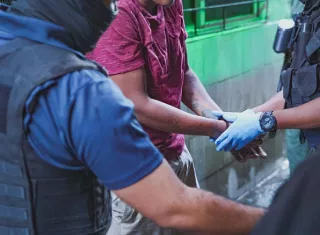 El primer día del operativo se dieron dos aprehensiones, correspondientes a personas con cuentas pendientes con la justicia.  /  Foto: PN