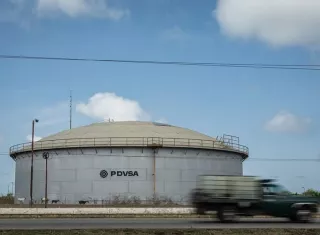 La estatal ratificó su compromiso de seguir "construyendo alianzas" que impulsen el desarrollo nacional en favor de los ciudadanos venezolanos y que contribuyan "a la estabilidad energética global". Foto. EFE