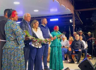 La inauguración de la versión 53 de la Feria de las Flores del Café de Boquete estuvo a caro del ministro de Desarrollo Agropecuario Roberto Linares, además de la gobernadora de Chiriquí, Aixa Santamaría; el alcalde de Boquete, Eduardo “El Mello” Rodríguez y el presidente del patronato de la feria, Tomás Ruiz. Foto. Cortesía. Feria Boquete