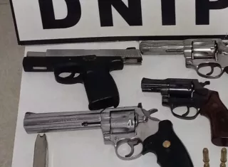 Decomisan armas de fuego, drogas y equipos tecnológicos en La Joya