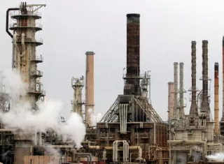 Barril del crudo Brent sobrepasa los $65 ante posibles interrupciones en Irán