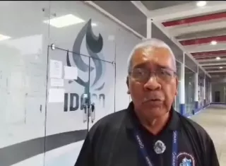 José González, dirigente de los trabajadores del Idaan en Colón, informó que durante una reunión sostenida se les explicó que el bono no estaba en gaceta oficial. Foto: Diómedes Sánchez