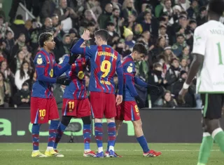 El Barcelona de Hansi Flick iguala su segunda mejor racha histórica tras vencer al Racing. /Foto: EFE