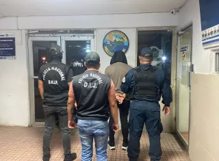 Los afectados habían denunciado el hecho a las autoridades, pero estas no procedieron hasta que el video corrió en redes sociales.  /  Foto: Eric Montenegro 