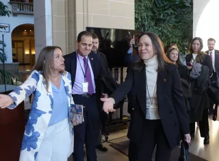 La líder opositora María Corina Machado se reunió con el secretario general de la OEA, Albert R. Ramdin. Foto. EFE