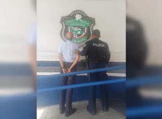 El sospechoso fue remitido ante las autoridades correspondientes.  /  Foto: PN