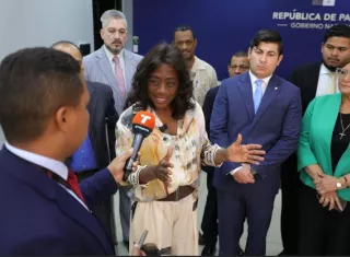 La ministra de Educación, Lucy Molinar estuvo en la Asamblea Nacional de Diputados. 