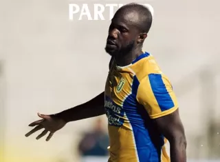 Cecilio Waterman sigue encendido a la ofensiva. 