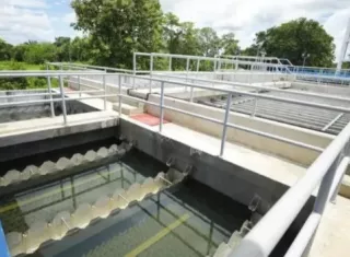 Las autoridades recomiendan que la población tome sus precauciones y almacene agua suficiente para sus necesidades básicas.