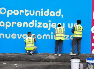 El centro estuvo olvidado por más de ocho años. La recuperación no fue fácil. Se retiraron más de 60 carros en desuso, se remodelaron áreas, se renovó la pintura y se modernizó el laboratorio de informática.