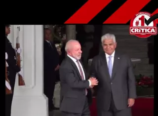 Mulino y Lula Da Silva sostuvieron una reunión en privado y luefo se les unieron sus equipos. 