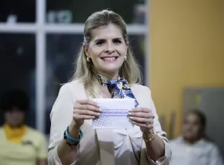 La candidata a la Presidencia de Costa Rica por el partido Pueblo Soberano, Laura Fernández. /Foto: EFE