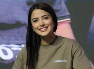 La joven Daniella Cabello, ahora asumirá  la responsabilidad de impulsar el desarrollo y la promoción del Sistema Turístico Nacional", dijo la presidenta encargada Delcy Rodríguez en un mensaje en Telegram.  Foto. EFE