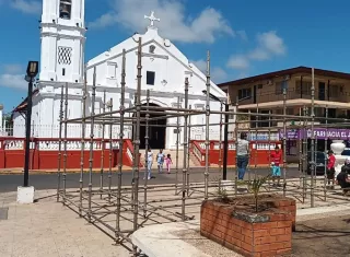  Los miembros del comité organizador en Veraguas de los carnavales confirmaron que la Placita San Juan de Dios será, como es tradición, el escenario principal de los culecos. Foto. Melquíades Vásquez