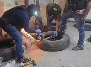 Todos las piezas habían sido modificadas para esconder en su interior la sustancia ilícita.  /  Foto: PN
