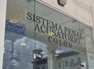 Entrada del Sistema Penal Acusatorio de Colón.
