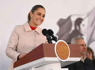 La presidenta Claudia Sheinbaum Sheinbaum defendió la pasada semana la investigación, al señalar que no obedece a una persecución política, sino al seguimiento de “muchísimas denuncias” ciudadanas presentadas ante las autoridades. Foto. EFE