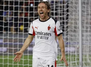 El croata Luka Modric durante el partido de su equipo, el Milan. Foto: EFE