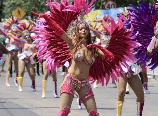 Folclor y tradición brillan en la Gran Parada del Carnaval de Barranquilla