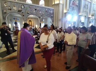 Se acabó la rumba: cenizas en la frente y arranza la cuaresma 