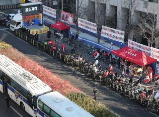 Condenan al expresidente surcoreano Yoon a cadena perpetua por ley marcial