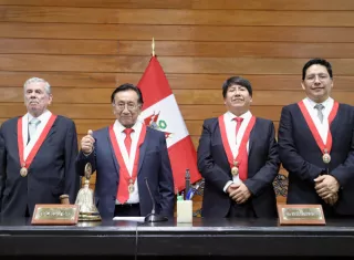 El nuevo presidente de Perú José María Balcázar se declara independiente
