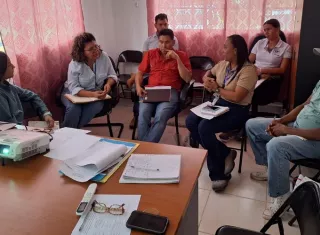 El proyecto tiene como propósito actualizar conocimientos y sensibilizar a las comunidades de la cuenca sobre la importancia del bambú como generador de servicios ecosistémicos. Foto. Cortesía