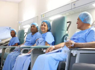 Gente de Bocas del Toro, Veraguas, Panamá y de distintos distritos chiricanos llegó temprano al Centro Hospitalario Especializado Dr. Rafael Hernández L.