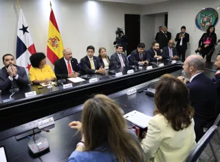 presidente del Senado de España, Pedro Rollán, estuve en la Asamblea Nacional.