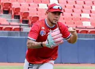 El zurdo Andy Otero durante un entrenamiento de la selección de Panamá. Foto: Fedebeis