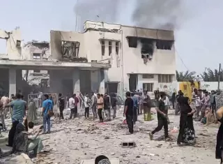 Captura del vídeo de los momentos posteriores al bombardeo en la ciudad de Minab (Irán).