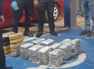 El hombre fue puesto a órdenes de las autoridades competentes para los trámites correspondientes. Foto: Cortesía