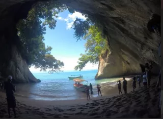 la Sala Tercera dejó claro que la demanda no cumplía con los requisitos esenciales de admisibilidad que exige la Ley N.° 135 de 1943. Por eso, ni siquiera pasó el primer filtro.