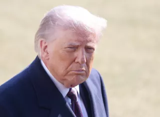 Donald Trump dijo que el alcance y duración de la llamada operación 'Furia Épica' lanzada el sábado contra Irán es incierta. Foto. EFE