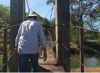 Productores agrícolas de la zona manifestaron su preocupación, ya que la dificultad para movilizarse podría traducirse en pérdidas económicas. Foto. Melquíades Vásquez