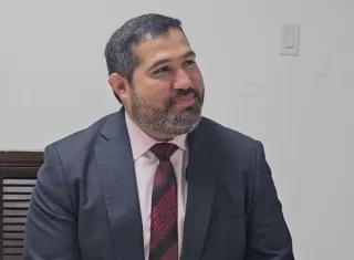 Stanziola es ingeniero industrial graduado de la Universidad Tecnológica de Panamá (UTP). 