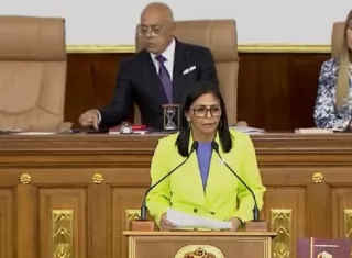 EL gobierno de Estados Unidos desde el 3 de enero del presente año ha trabajado muy de cerca con la presidente interina de Venezuela Delcy Rodríguez. Foto. Archivo