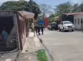 Autoridades se mantienen en el lugar realizando las investigaciones pertinentes.