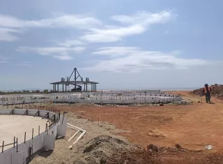 Los imputados fueron aprehendidos en los predios de un proyecto en desarrollo en el corregimiento de Punta Chame.  Foto: Eric Montenegro