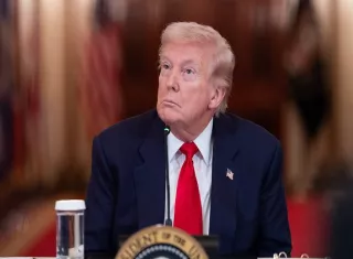 El presidente estadounidense Donald Trump, también afirmó que el estrecho de Ormuz ya está abierto y que hay barcos cruzándolo. Foto. EFE