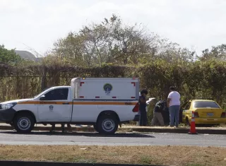 El Conde, quien iba de pasajero en el taxi, falleció en la escena.  /  Foto Archivo: Alexander Santamaría