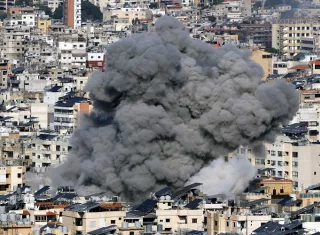 El Ejército israelí afirmó que sus tropas están llevando a cabo incursiones selectivas en el sur del Líbano, como parte de la estrategia defensiva. Foto. EFE