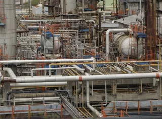 La determinación de sacar los 400 millones de barriles de petróleo de las reservas estratégicas fue tomada por los 32 países miembros de la Agencia Internacional de Energía. Foto. EFE